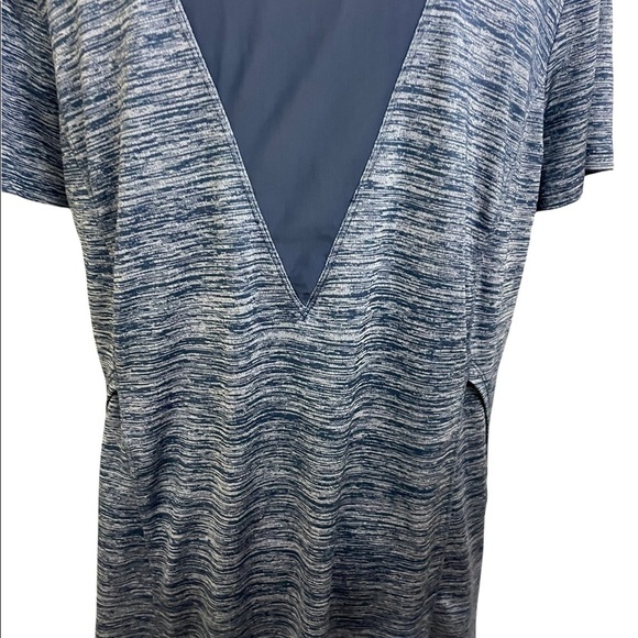Athleta Womens athletic split side mesh back short sleeve top size medium - Picture 9 of 13